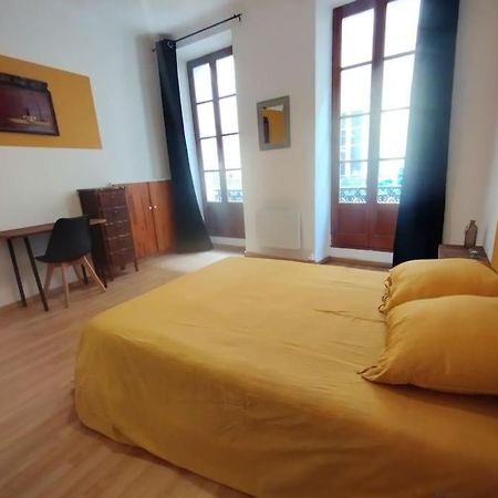 Appartement En Plein Centre. Carpentras Exterior foto