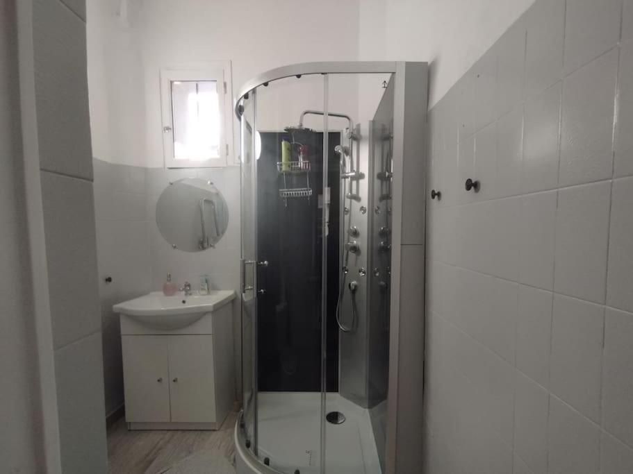 Appartement En Plein Centre. Carpentras Exterior foto
