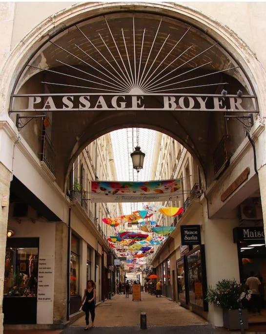 Appartement En Plein Centre. Carpentras Exterior foto